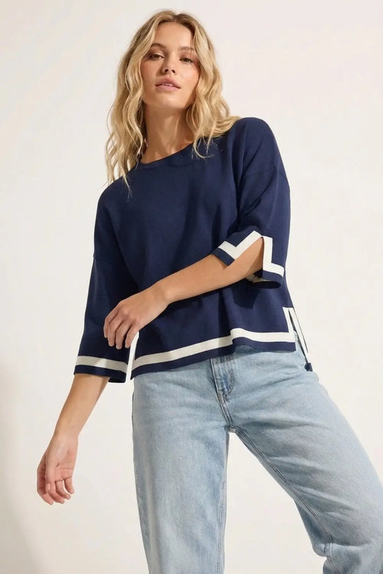 Navy Fine Knit Top with Contrast Stripe in white Detail and 3/4 Sleeves - One Size / Blue