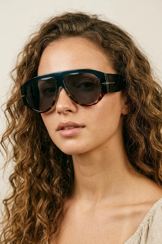 Navy Gradient Tortoiseshell Trim Oversize Shield Frame Sunglasses - One Size / Turquoise