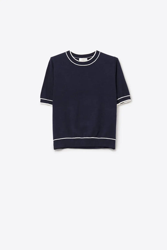 Q2 Navy short sleeve sweater with white line detail