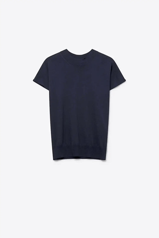Q2 Navy turtleneck sweater with fitted short sleeves