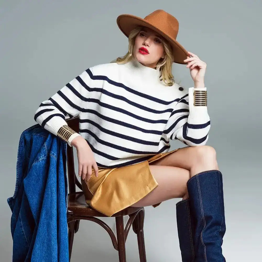 faux leather mini skirt with bow on the side in gold - Skirts