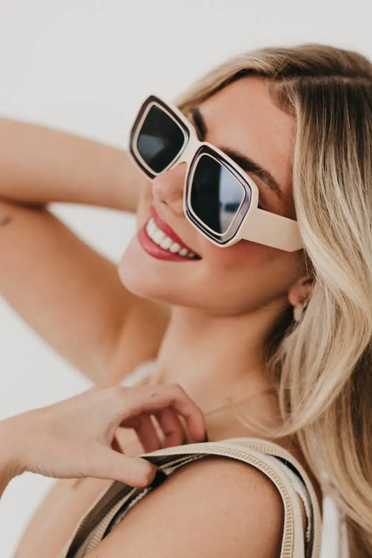 Nicolette Retro Oversized Square Sunglasses - Sunglasses