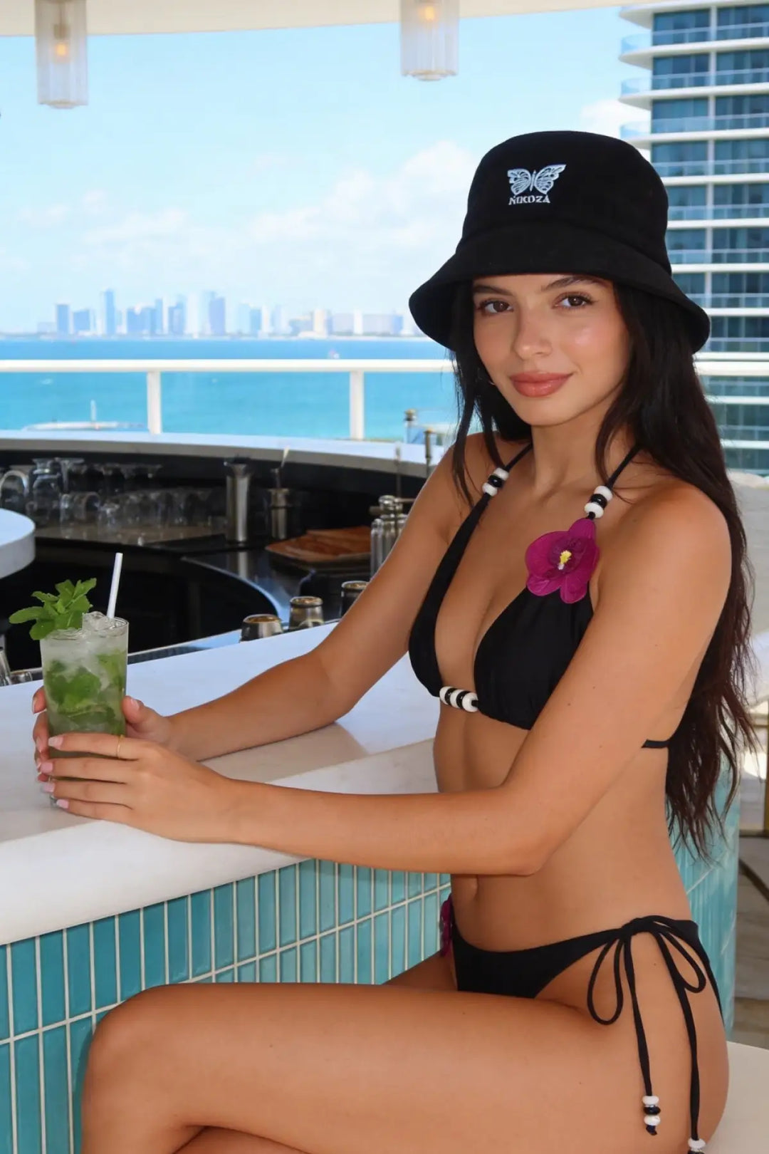 Black/White Nikoza Bucket Hat - Hats