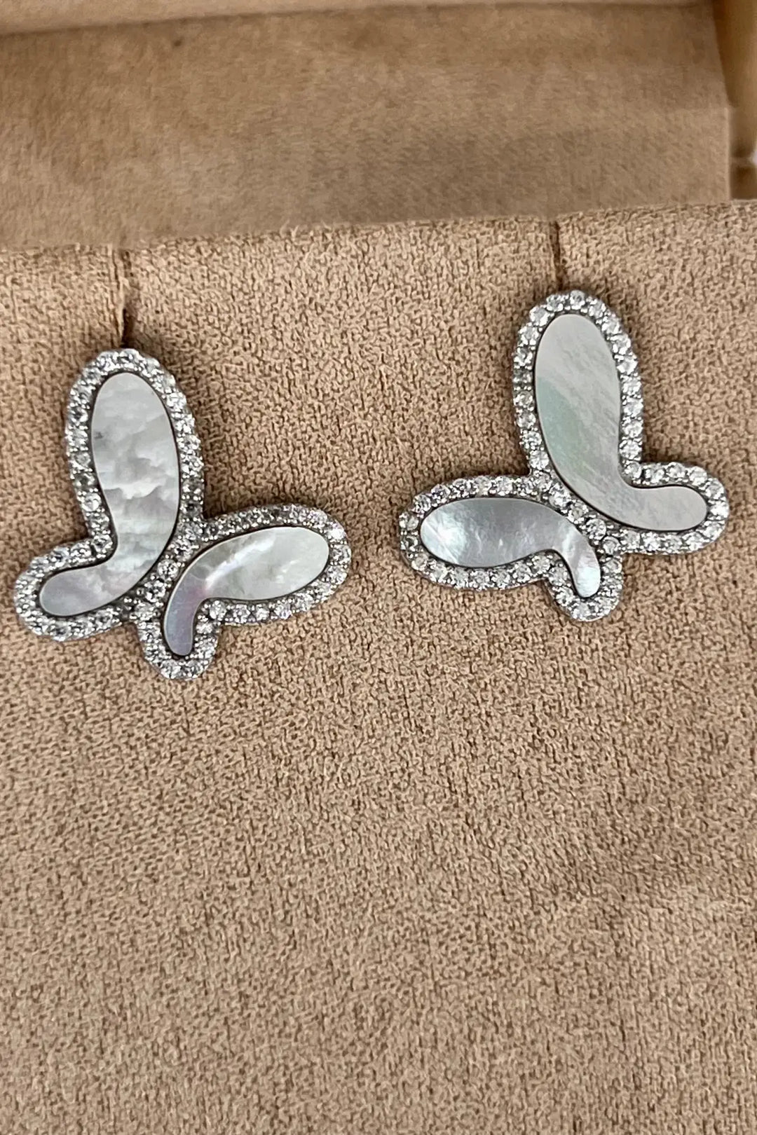 925 Silver with Mother Of Pearl Cubic Zirconia Stud Butterfly Earring Jewelry - Silver - Earrings