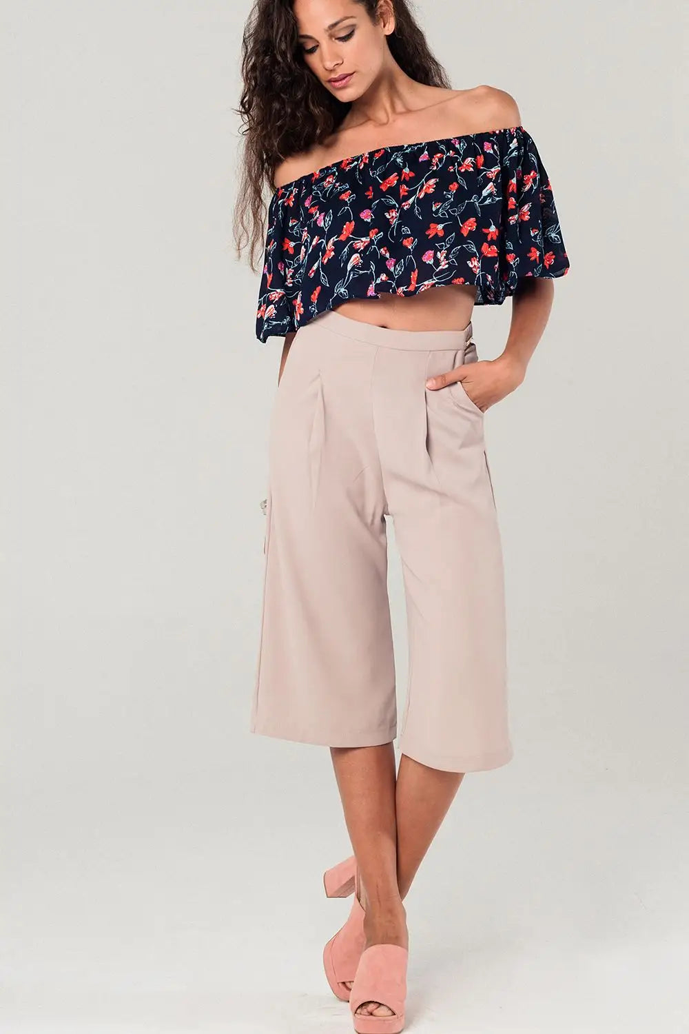 Off shoulder floral crop top in navy - Shirts