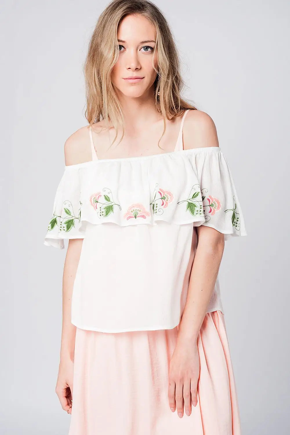 Q2 Off shoulder ruffle white blouse