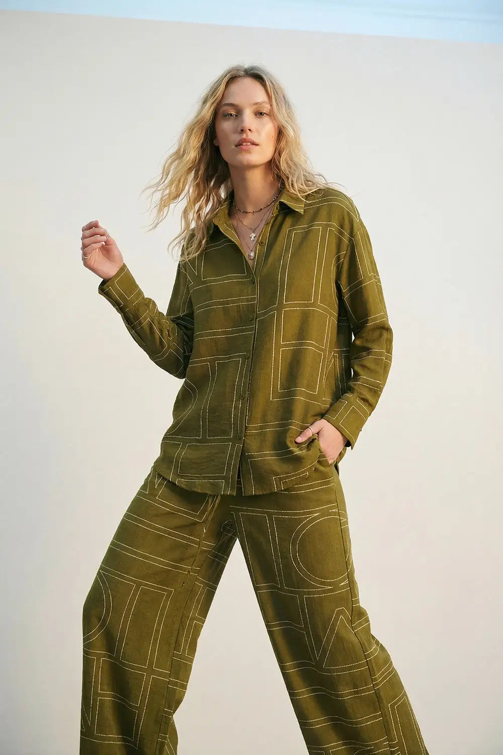 Olive Fluid Fine-Fabric Wide-Leg Pants with Graphic Print - Pants