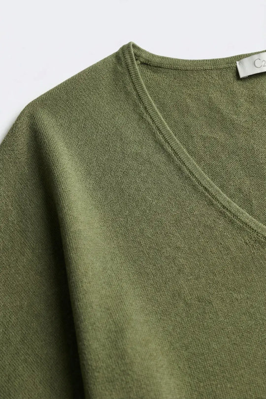 Olive Green V-Neck Relaxed Knit sweater - One Size / Green