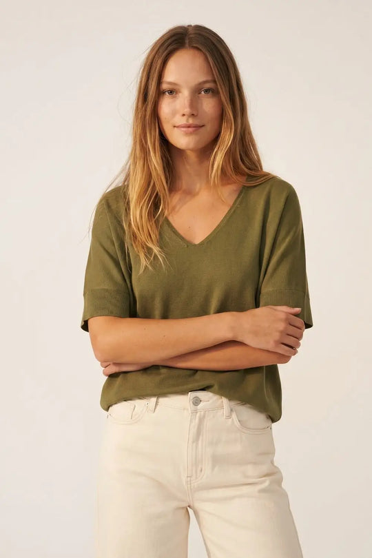 Olive Green V-Neck Relaxed Knit sweater - One Size / Green