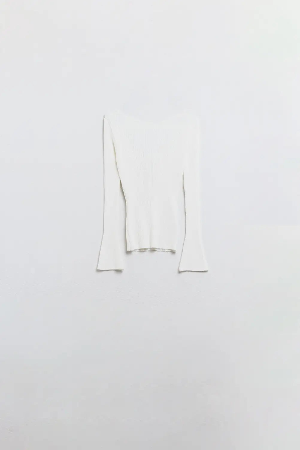 Q2 open back white ribbed sweater