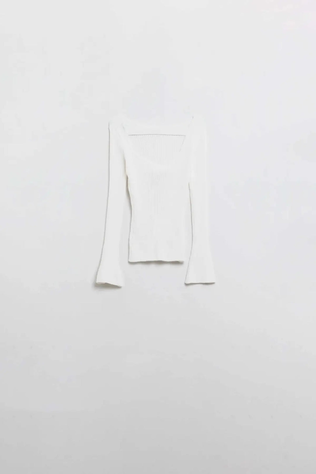 open back white ribbed sweater - Sweaters