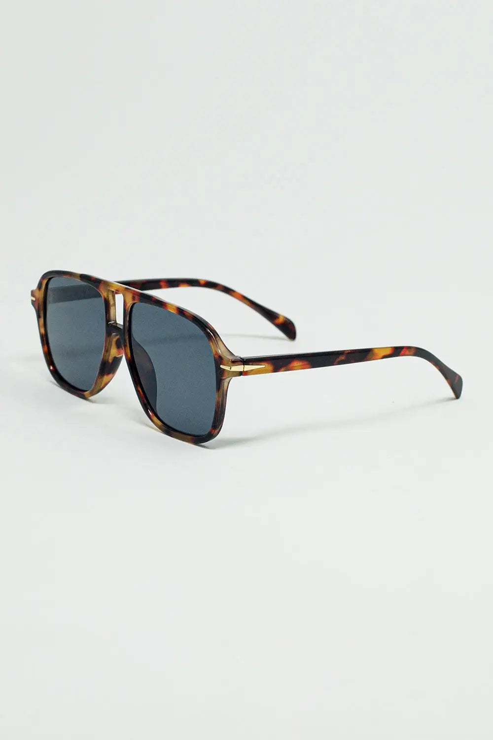 Oval Aviator Suglasses With Smoke Black Lens in Tortoise Shell - One Size / Brown