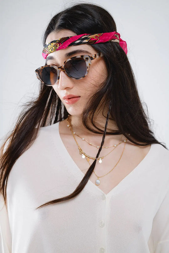 Oval Sunglasses In Havana Brown Gradient Color - One Size / Beige