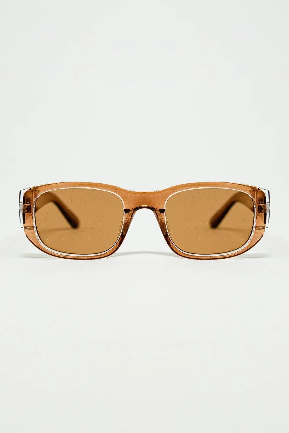Q2 Oval Sunglasses with High Gloss Transparent Camel Frames