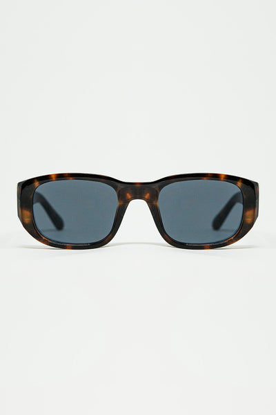 Q2 Oval Sunglasses with High Gloss Transparent Frames in brown