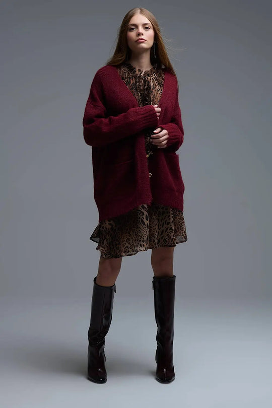 Oversized Cardigan in burgundy with gold buttons and pockets - One Size / Red - Sweaters