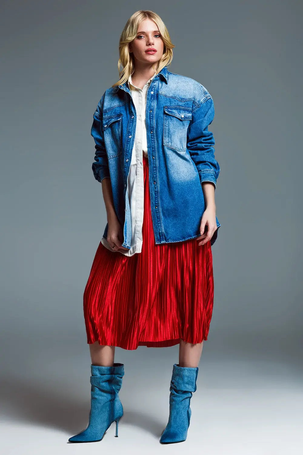 Oversized Cargo Style Denim Jacket in Medium Wash. - One Size / Blue - Coats and Jackets
