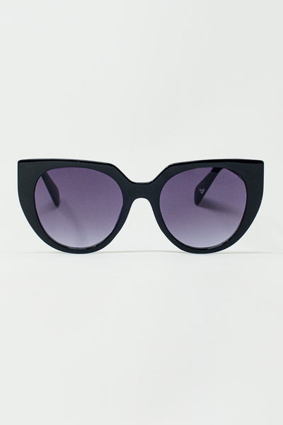 Q2 Oversized Cat Eye Sunglasses With Wide Rim in Black