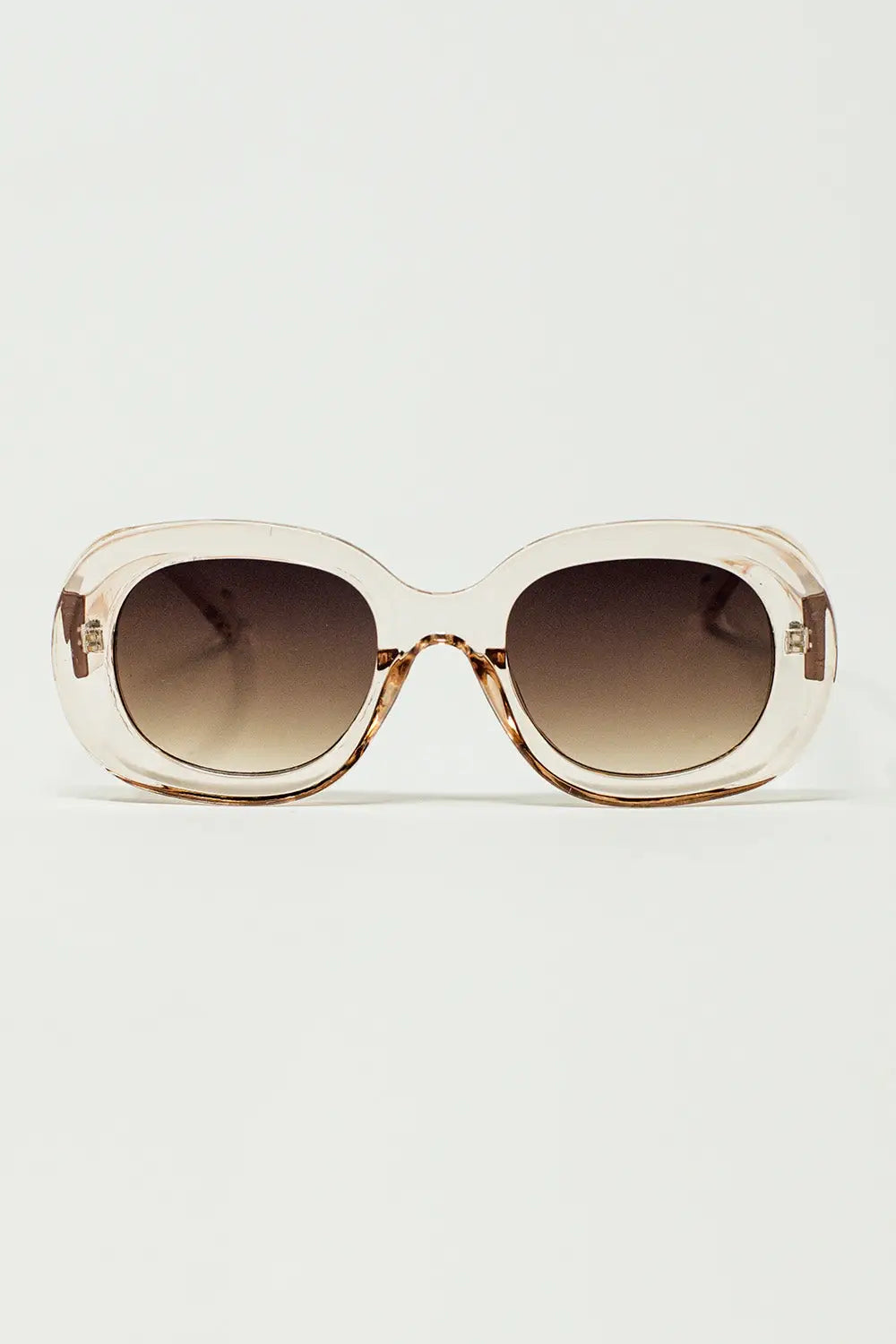Q2 Oversized Circular Sunglasses in translucent white