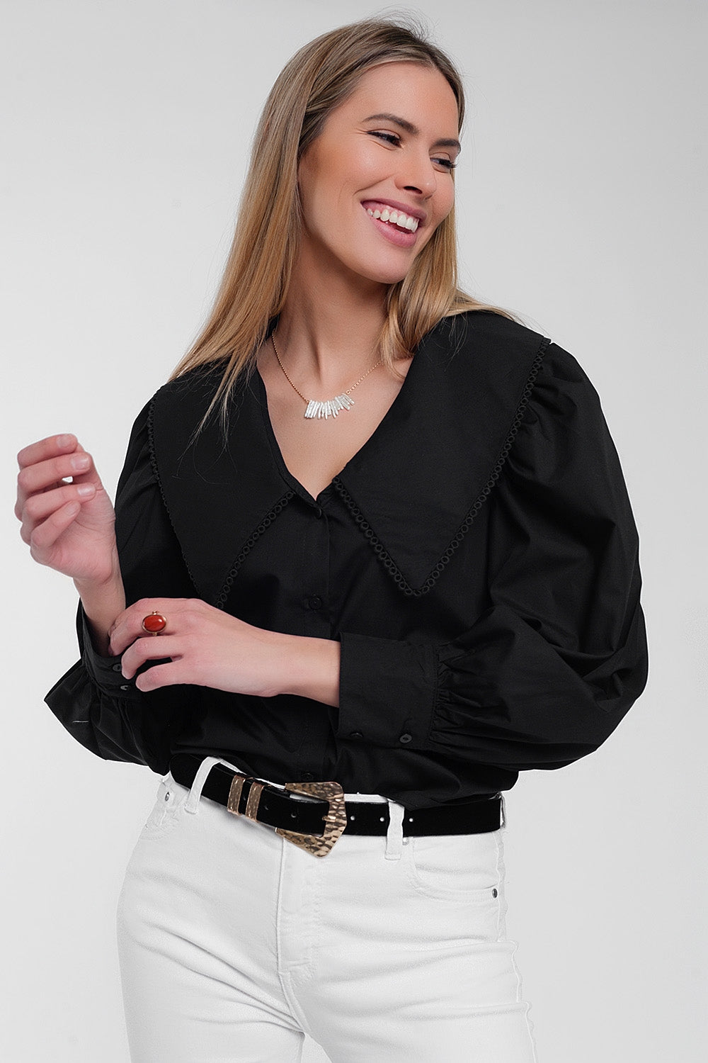 Q2 Oversized collared shirt in black