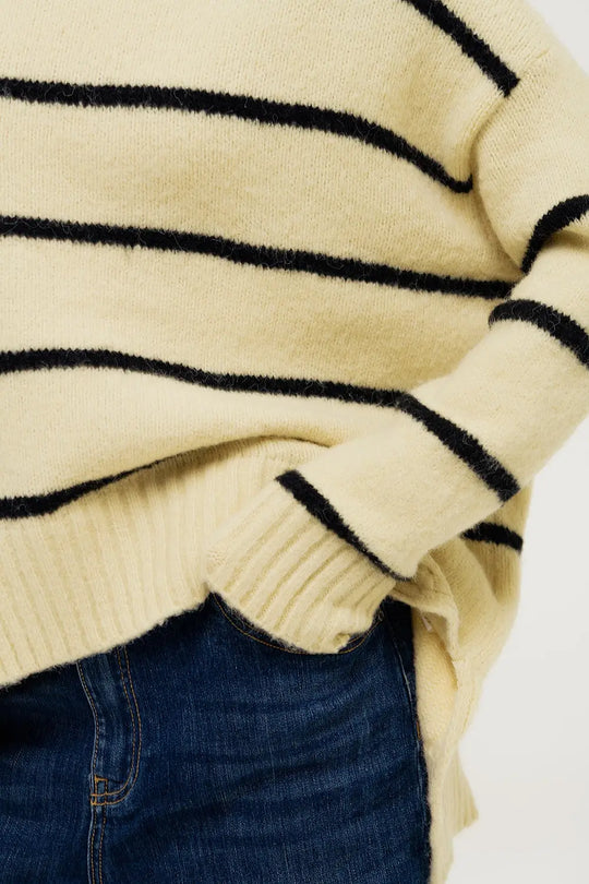 Oversized cream sweater with black stripes - One Size / White - Sweaters