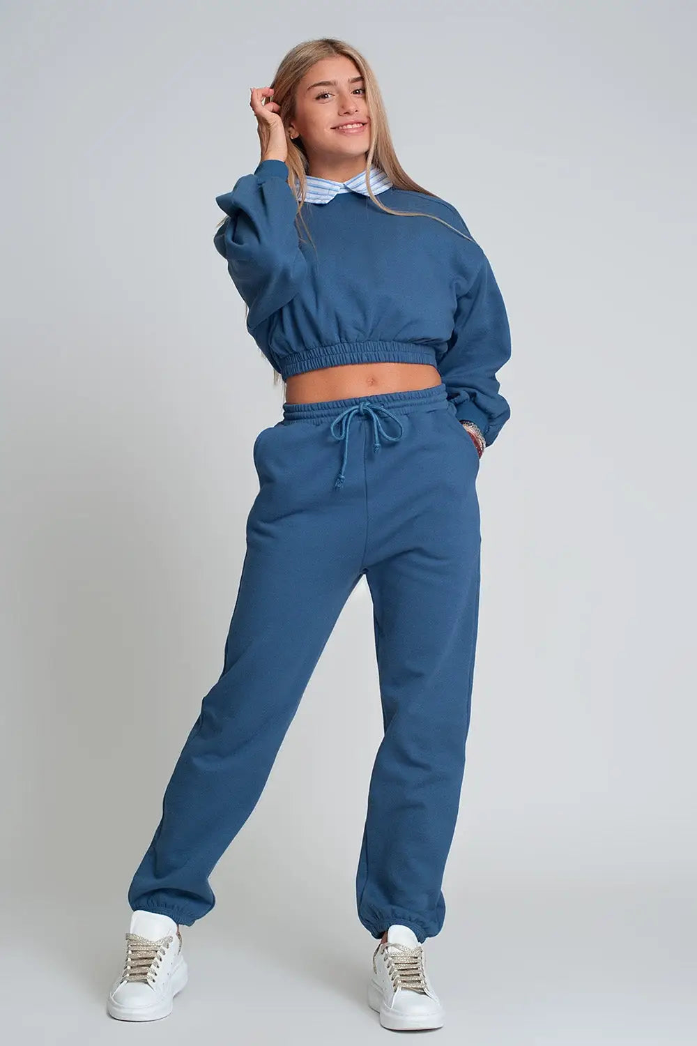 Oversized cropped sweatshirt in blue - Sweaters