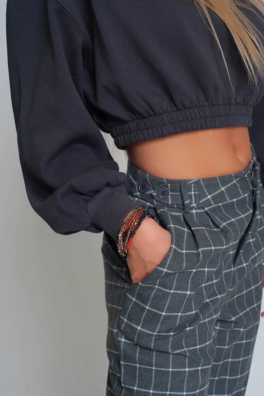 Oversized cropped sweatshirt in dark grey - Sweaters