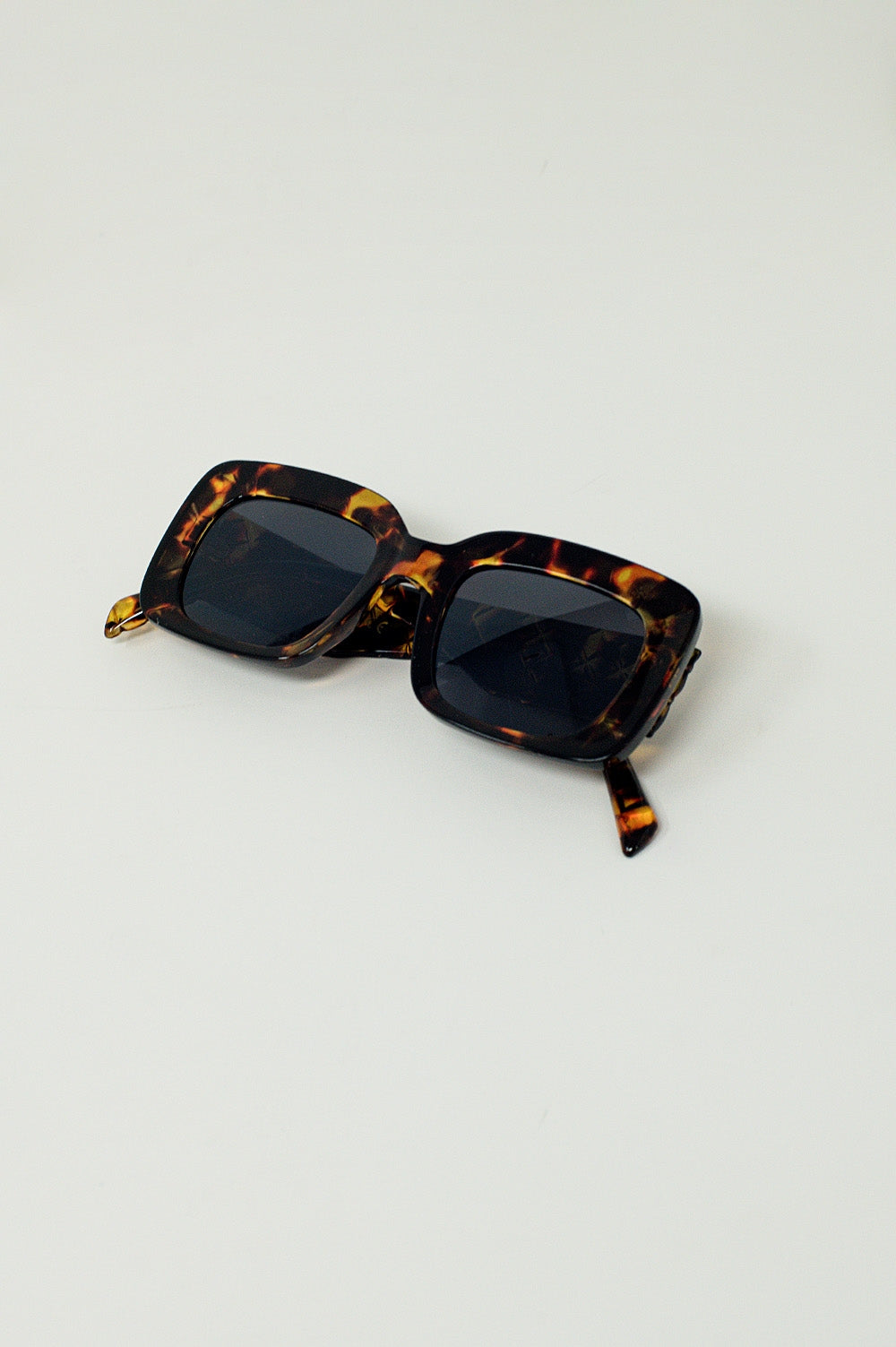 Oversized Rectangular Sunglasses in vintage Tortoise Shell