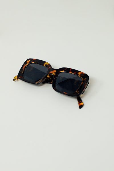 Oversized Rectangular Sunglasses in vintage Tortoise Shell