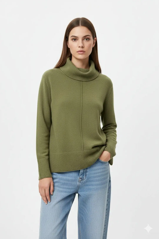 Oversized Roll Neck Sweater in military green - One Size / Green
