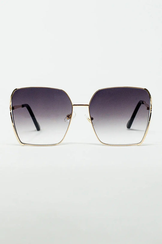Q2 Oversized Square Metal Sunglasses In Black Gradient Lens