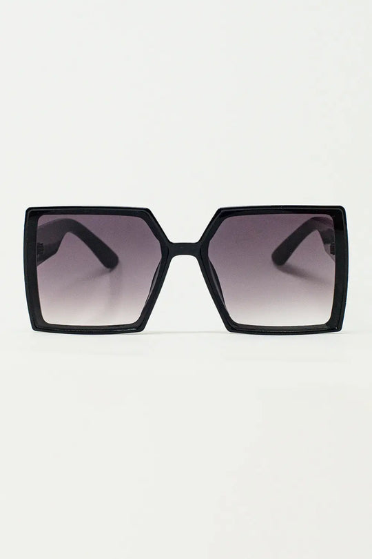 Q2 Oversized Square Sunglasses In Black