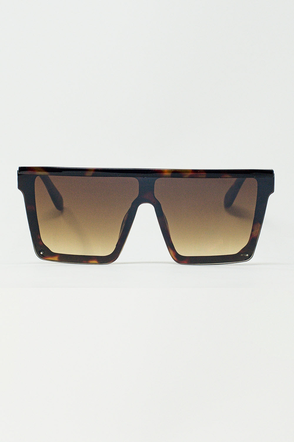 Q2 Oversized Squared 70´s Sunglasses in Brown