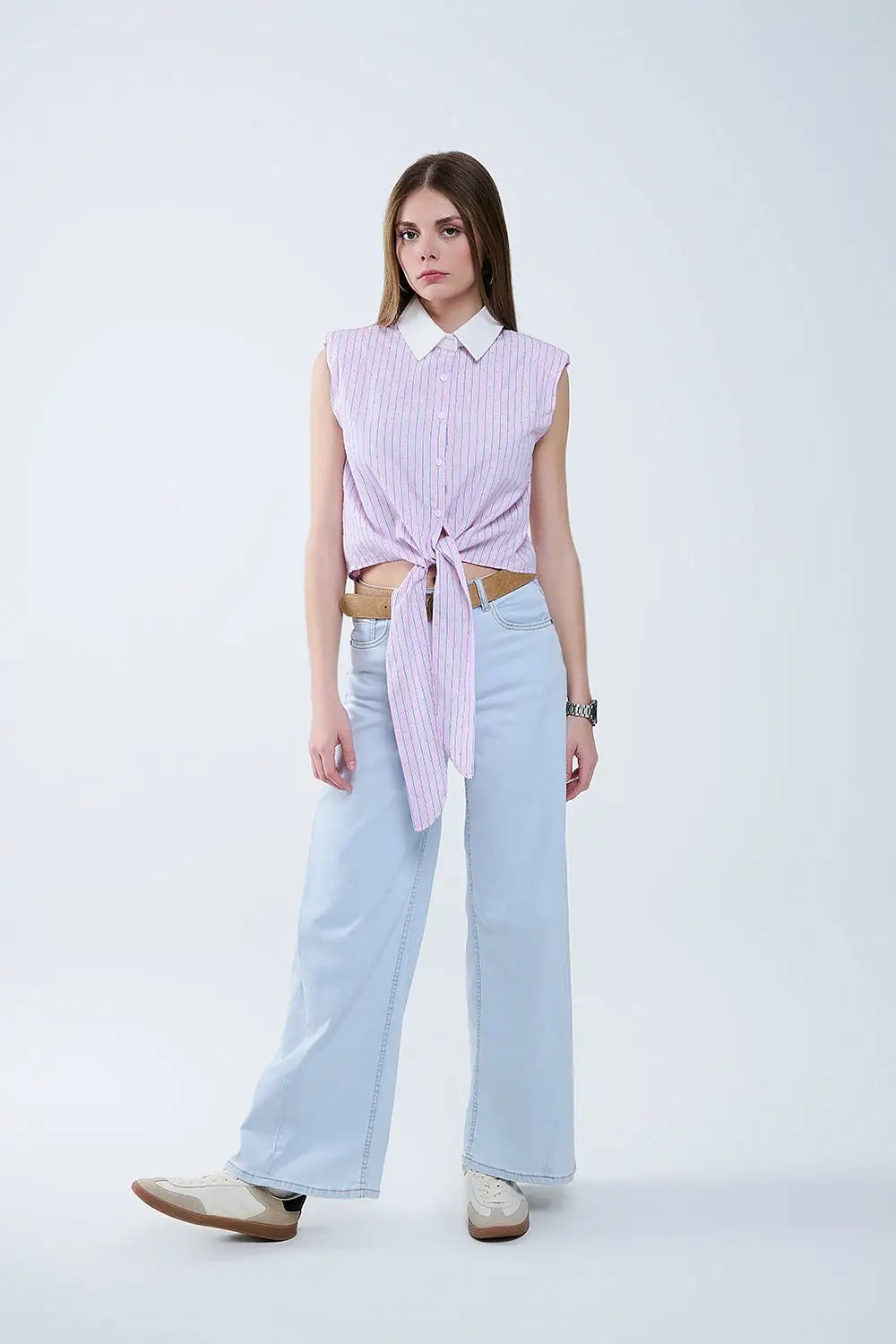 Oversized Straight Leg Jeans in Light Wash denim - Jeans