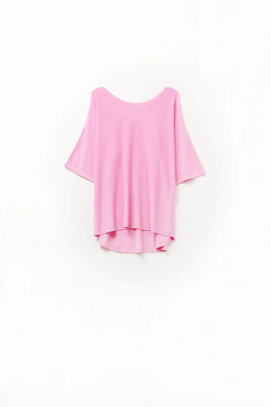 Q2 Oversized sweater in fuchsia with Elbow-Length Sleeves
