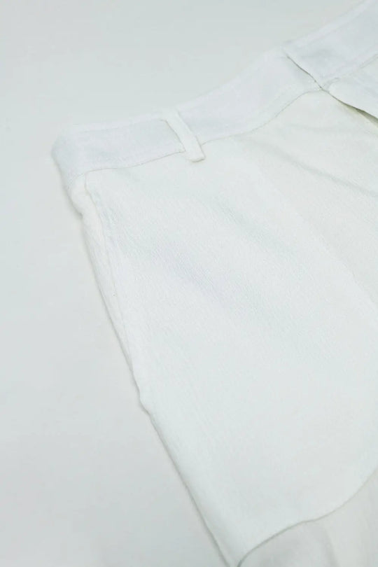 Pantalon blanc satin avec poches latérales et anneaux de ceinture - Pantalons