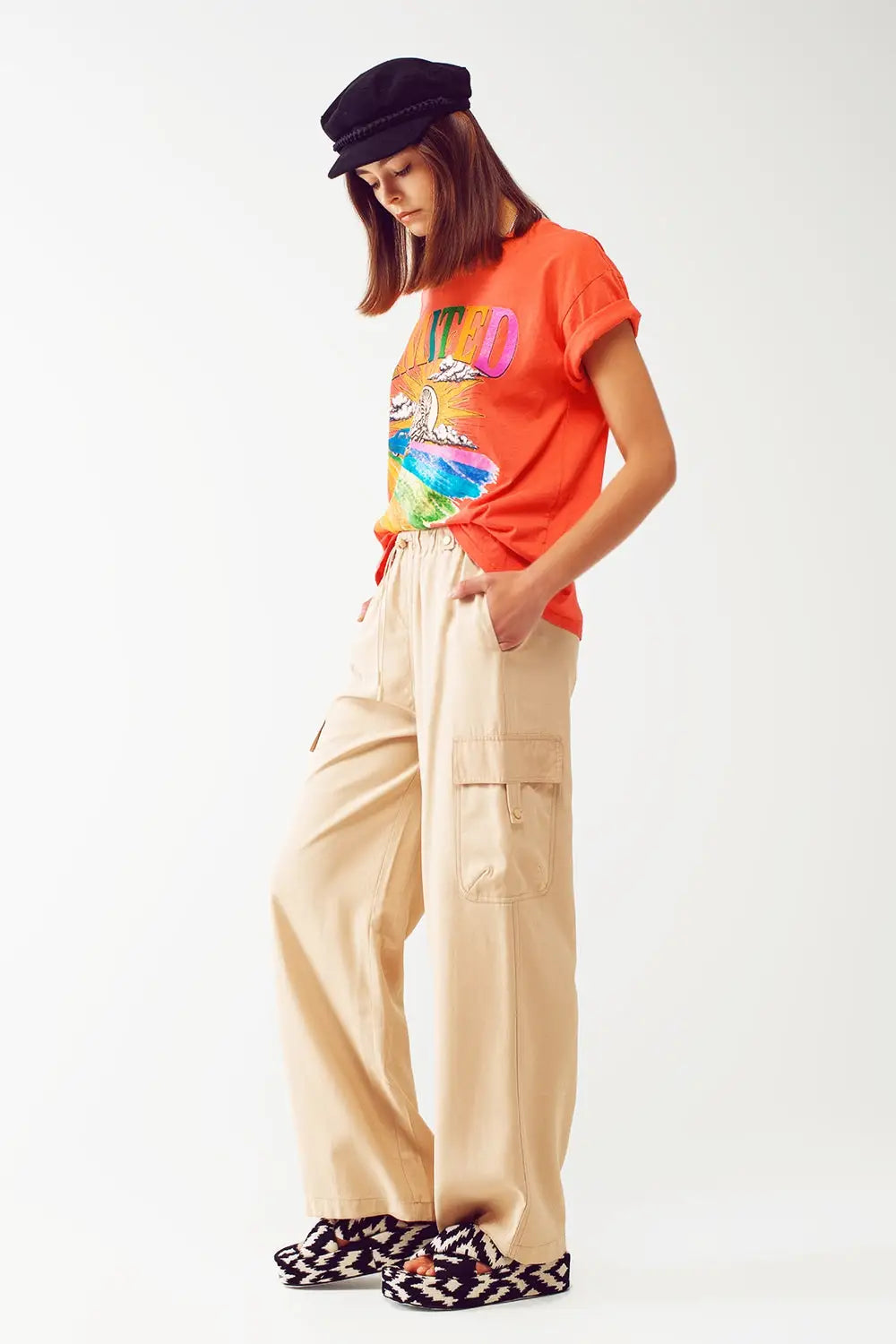 Pantalon cargo décontracté avec cordon de serrage en beige - Pantalons