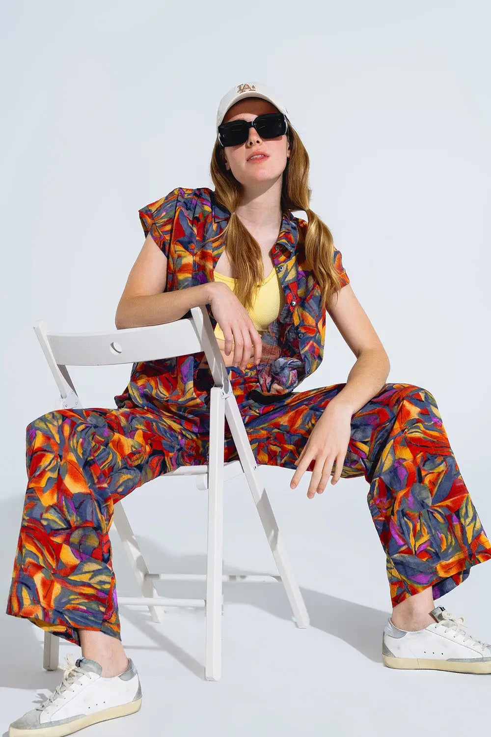 Pantalon droit à imprimé floral multicolore en nuances de rouge - Pantalons