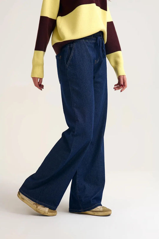 Pantalon en denim à large jambe et taille élastique ajustable en délavage foncé - Pantalons