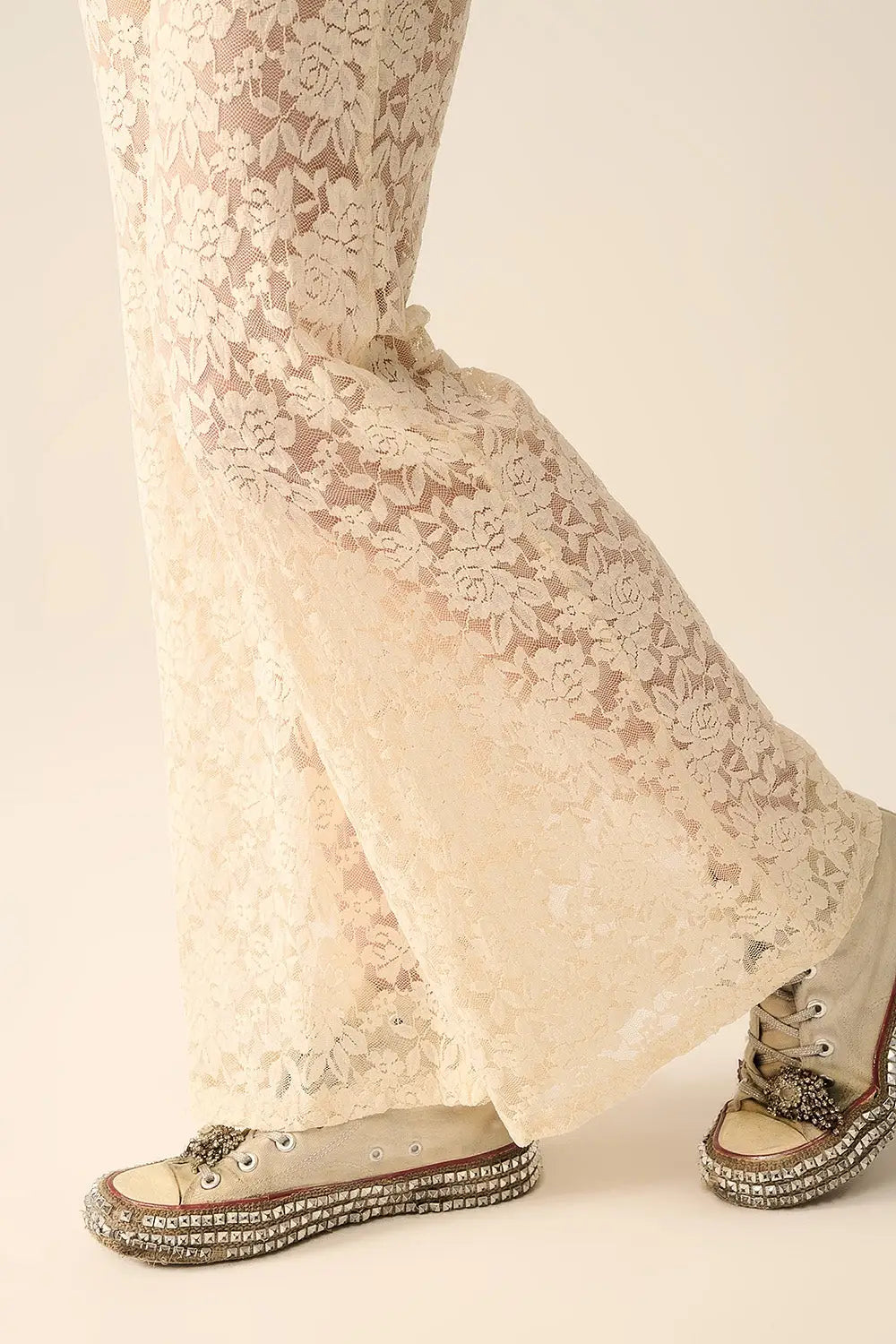 Pantalon évasé crème en dentelle florale - Pantalons