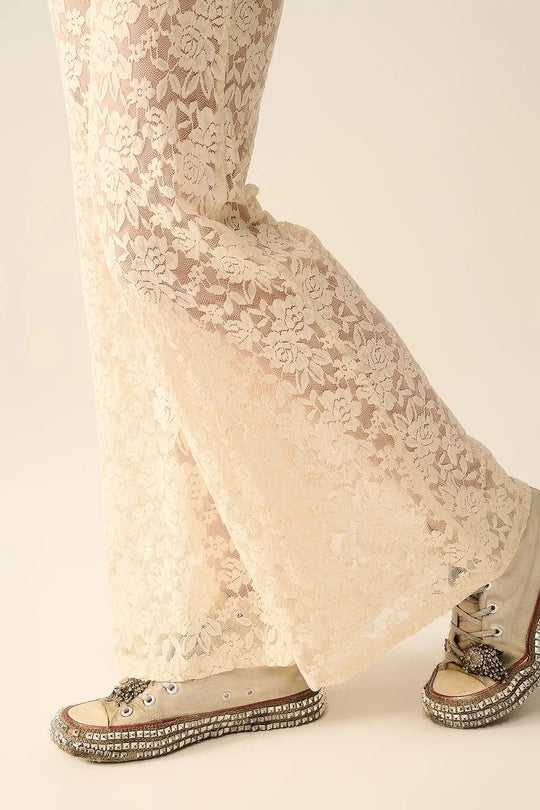 Pantalon évasé crème en dentelle florale - Pantalons