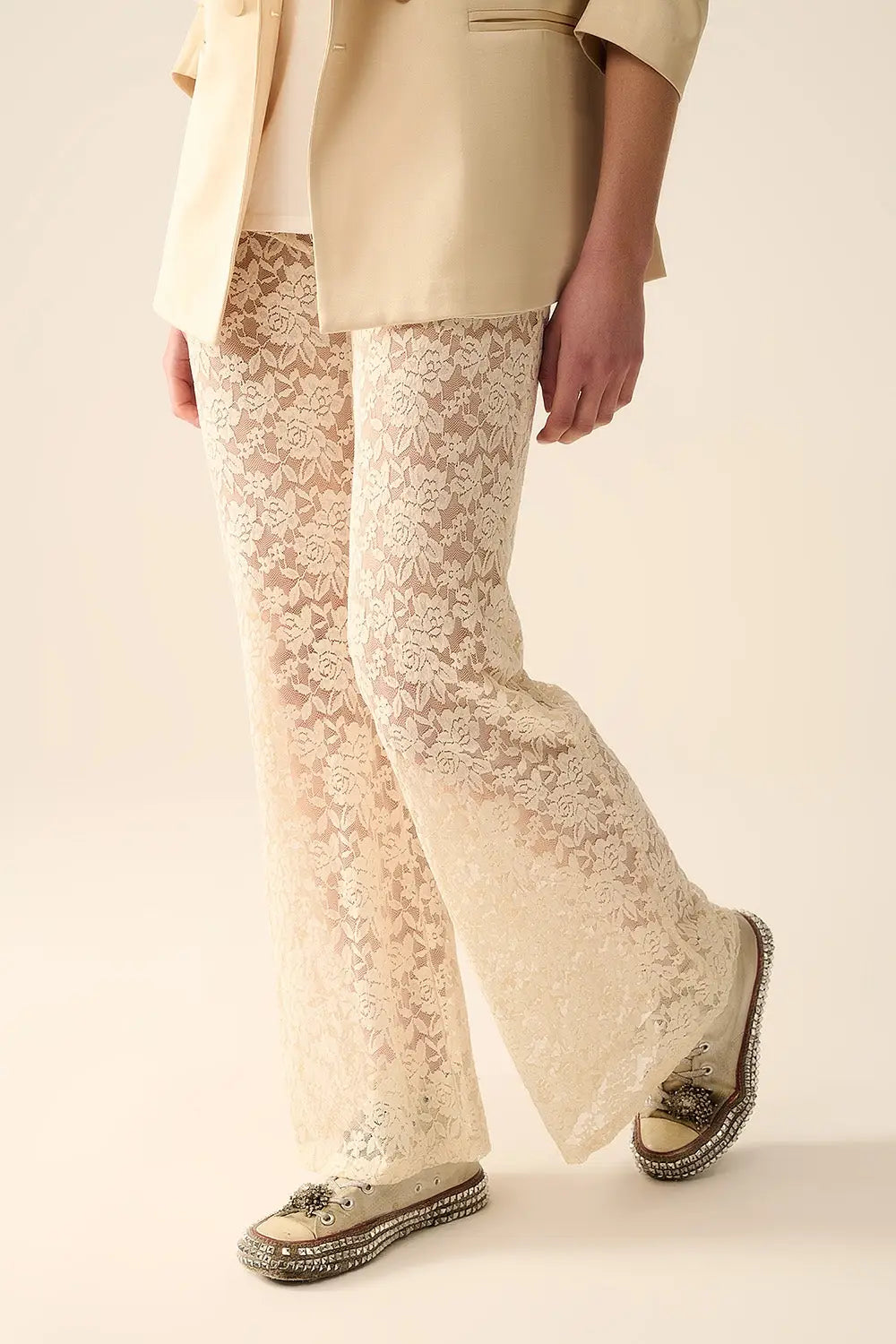 Pantalon évasé crème en dentelle florale - Pantalons