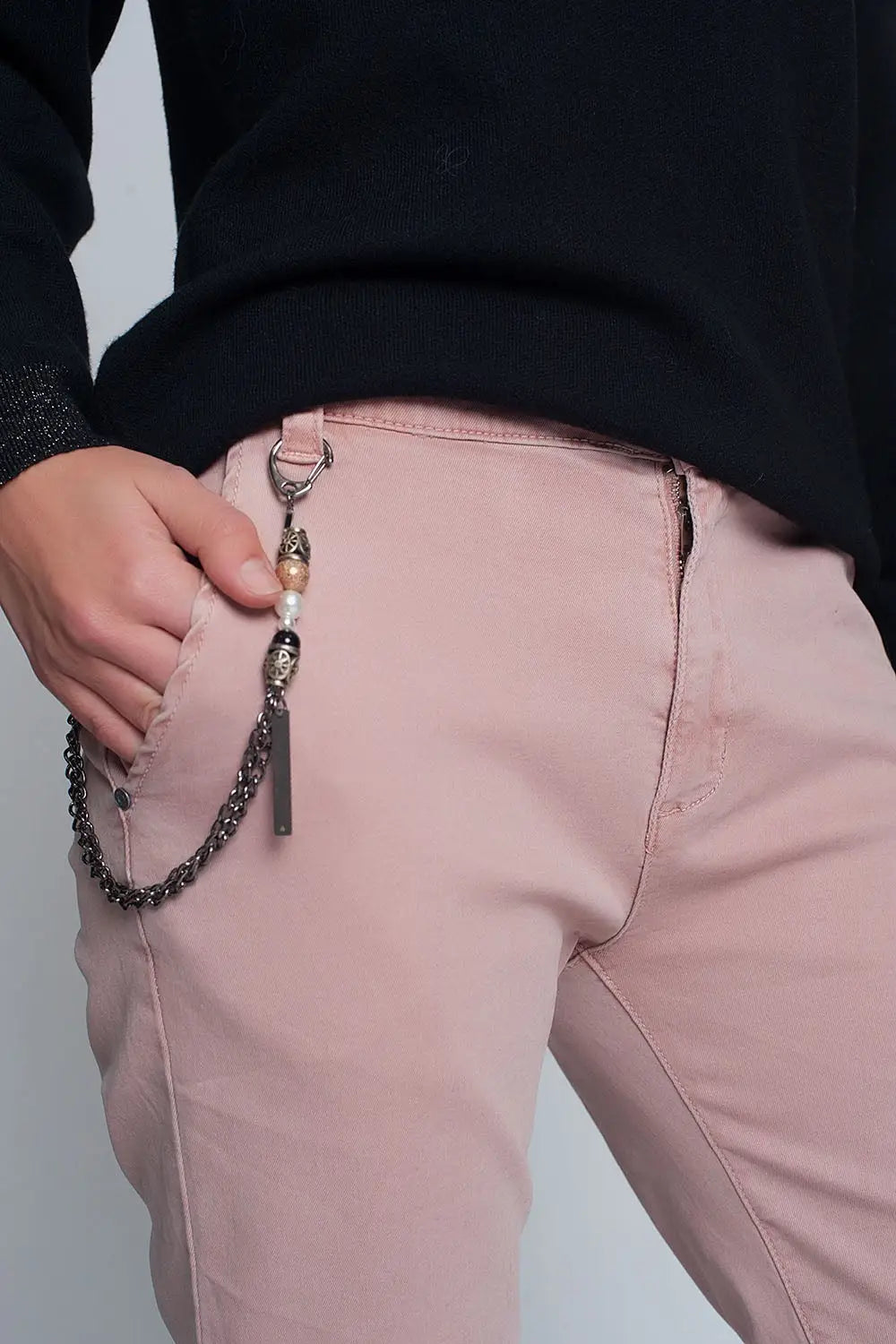 Pantalon fonctionnel avec chaîne et chevilles resserrées en rose - Pantalons