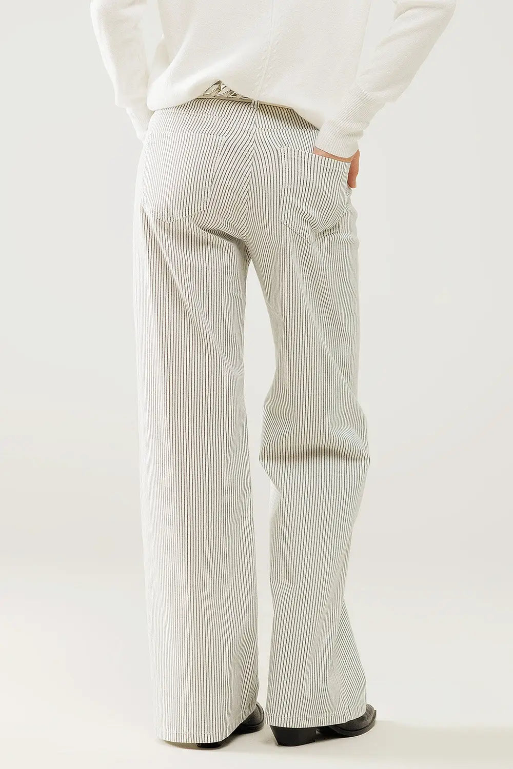 Pantalon rayé à jambe droite en tissu extensible - Pantalons