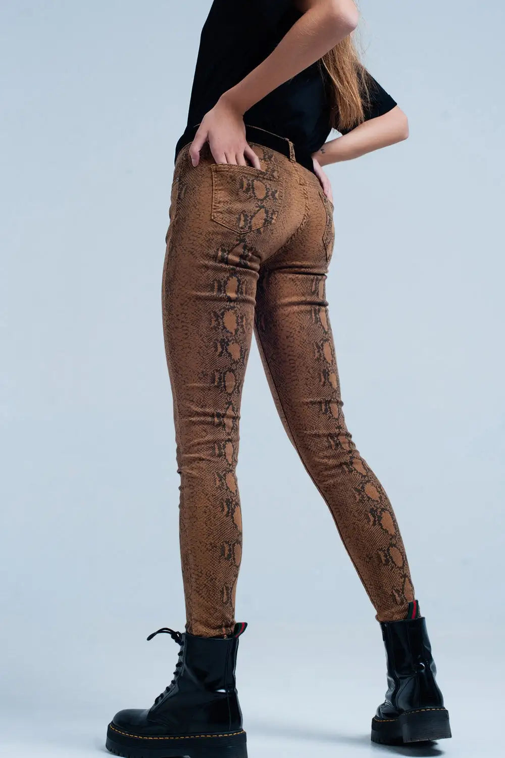Pantalon slim orange à imprimé serpent - Pantalons