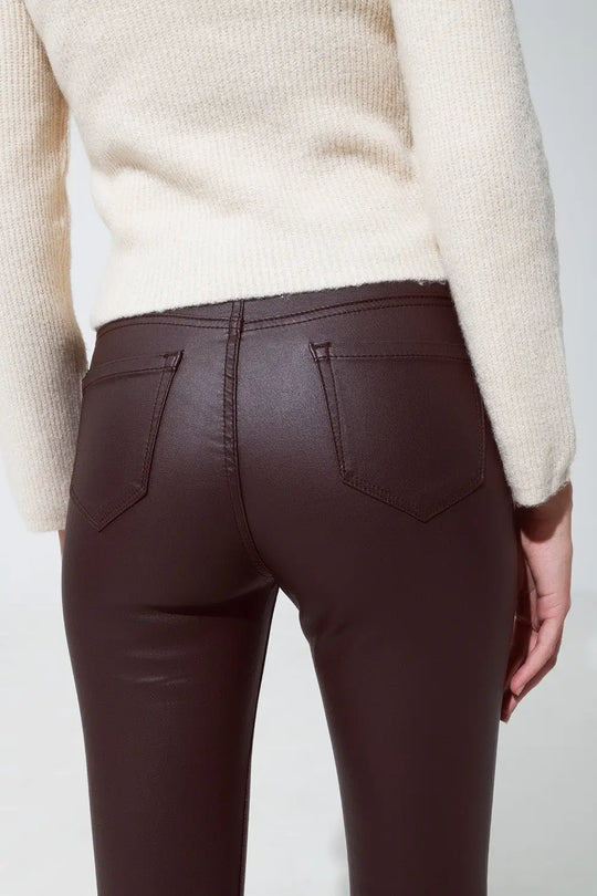 Pantalon super skinny en similicuir marron foncé - Pantalons