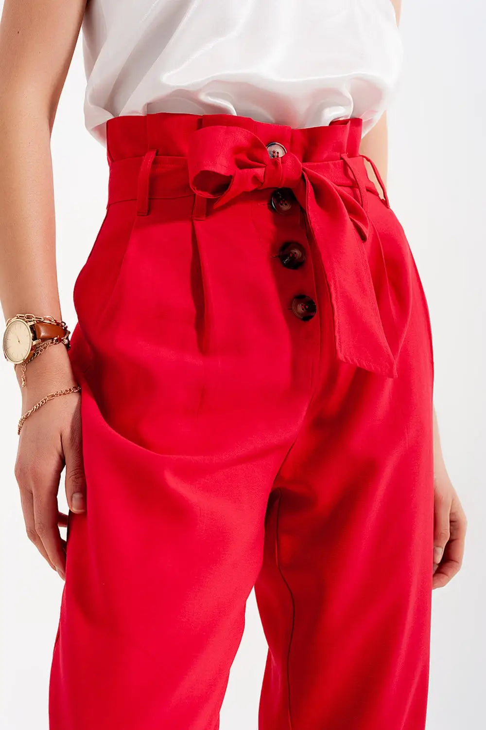 Pantalon taille haute froncée avec ceinture rouge - Pantalons
