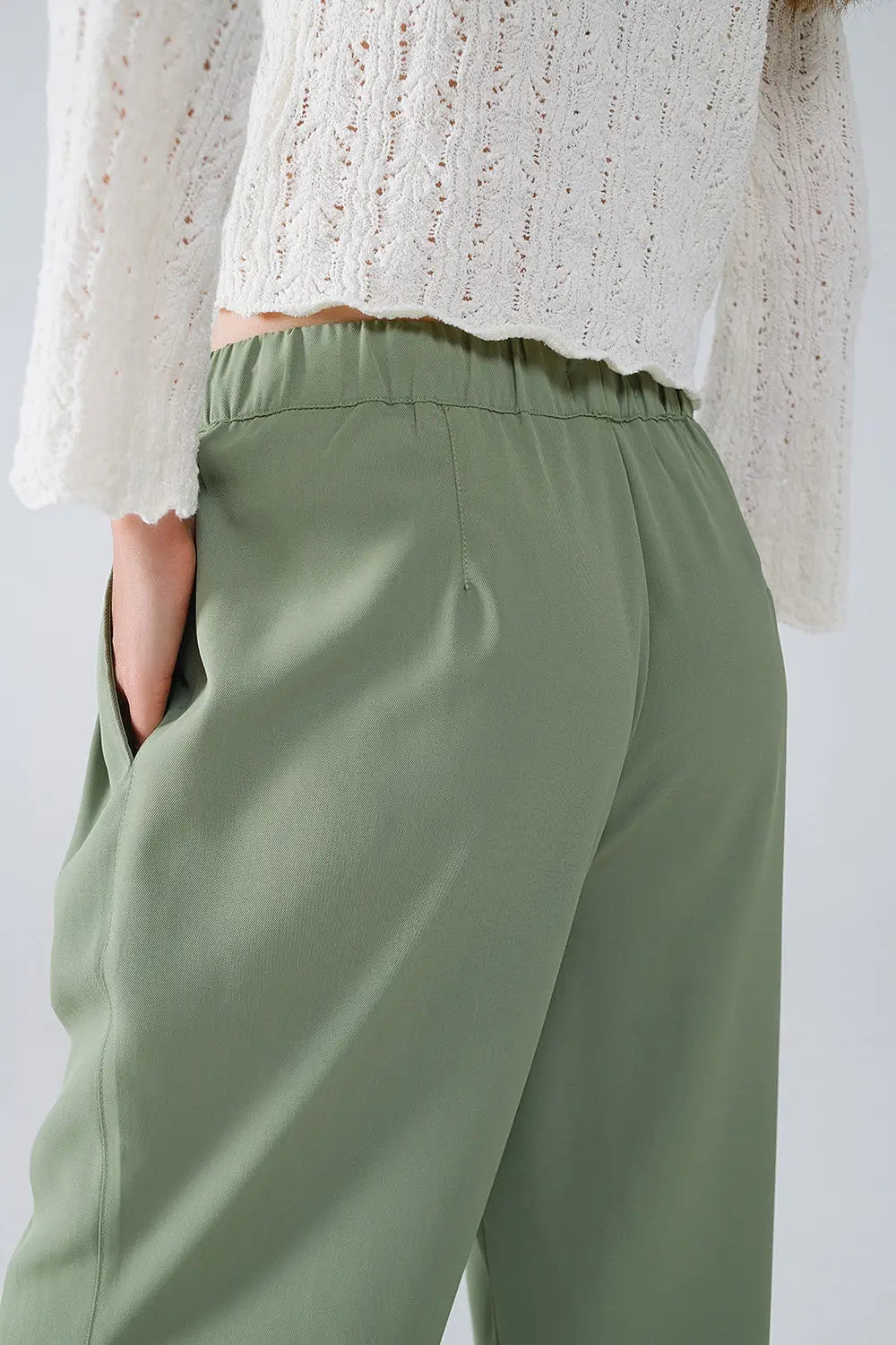 Pants In Green With Front Pockets And Drawstring Closing - Pants