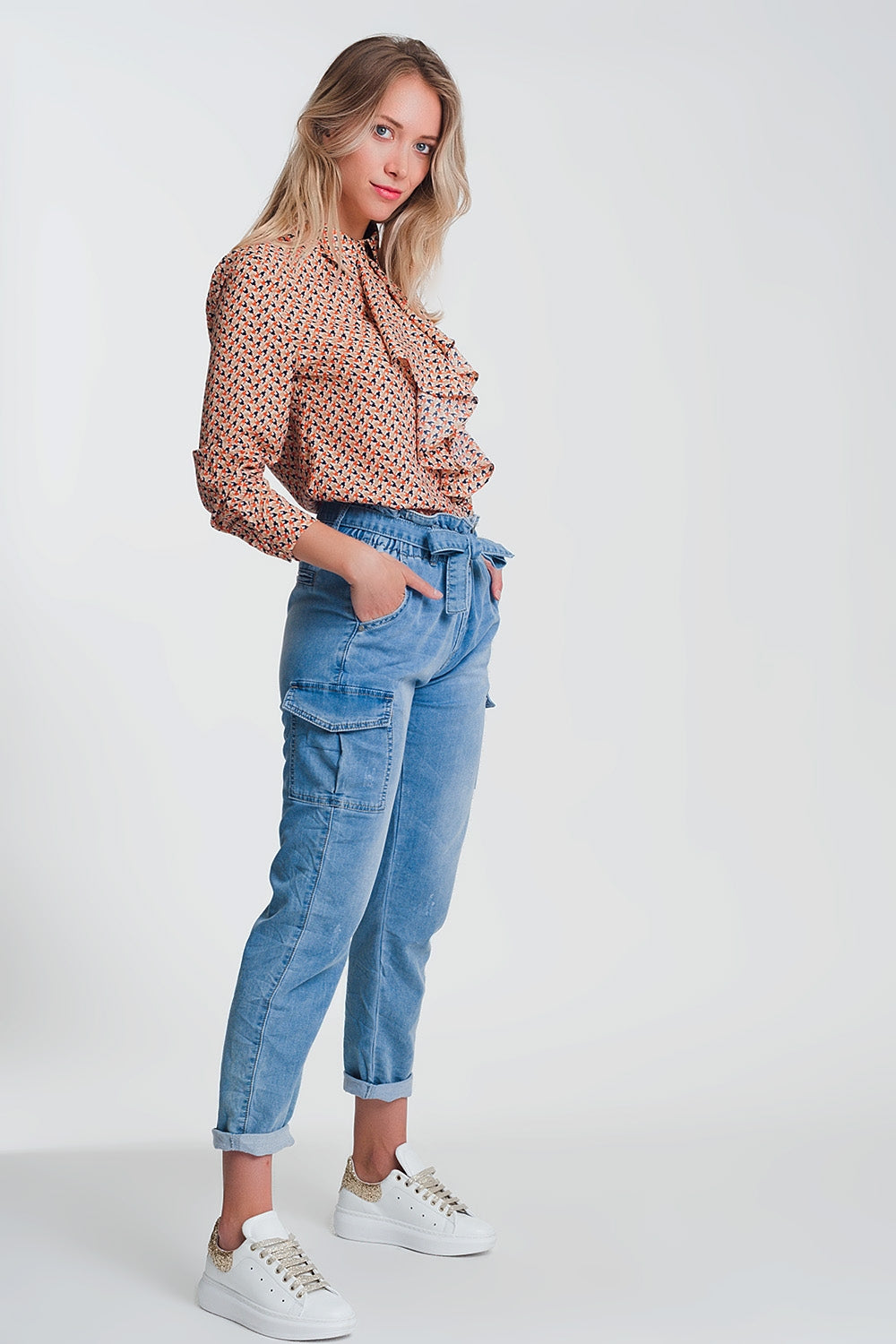 Paperbag tie waist jeans in light blue