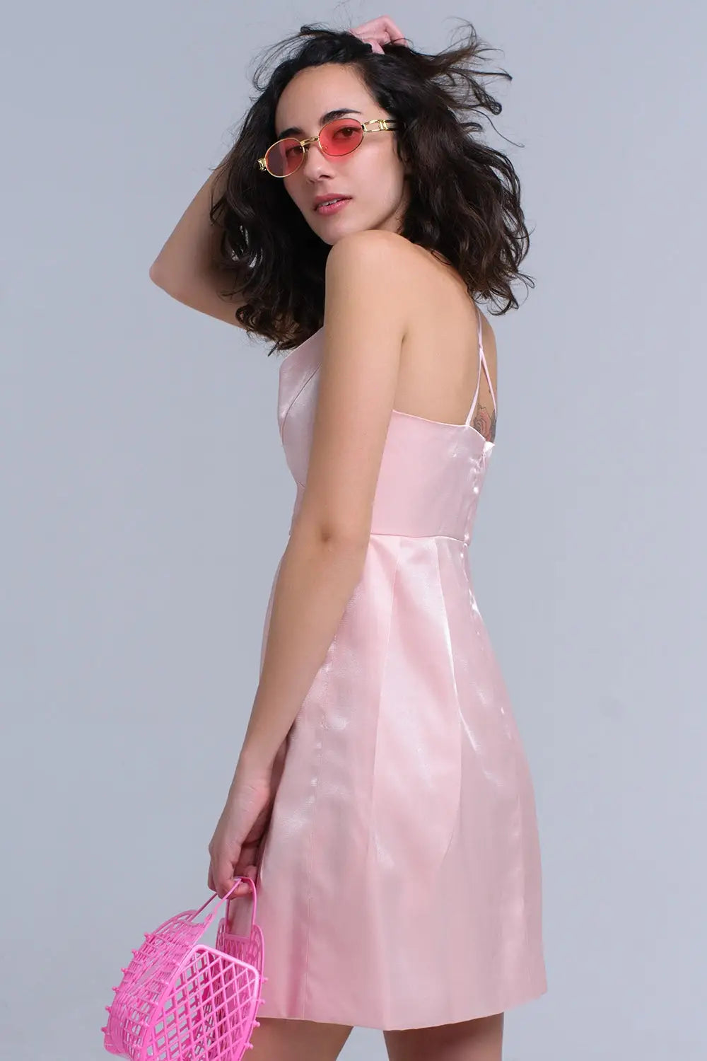 Pink dress with crossed ribbons - Dresses